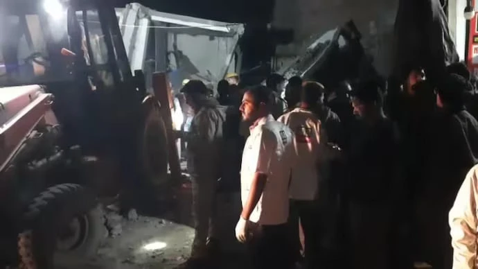 Рятувальні операції розпочалися після обвалу будівлі в Коті, штат Раджастан