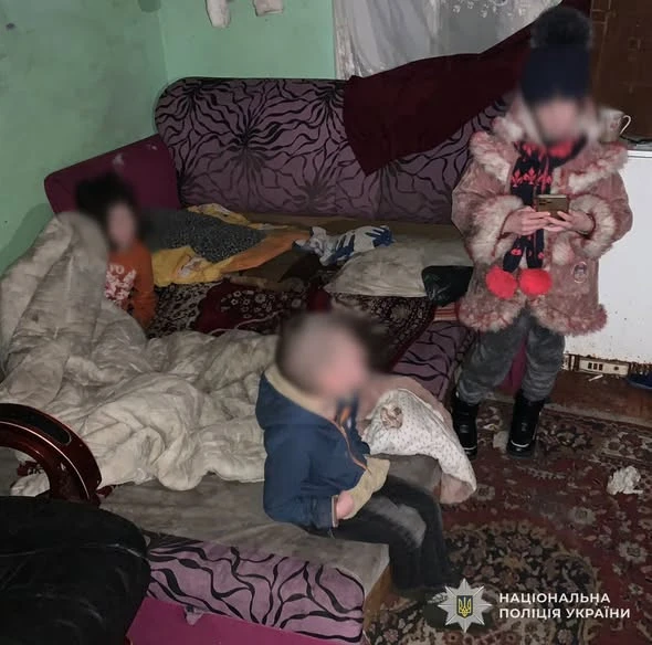 Поліцейські розслідують обставини смерті дворічного хлопчика на Львівщині
