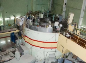 Загальний вигляд дослідницького ядерного реактора ВВР-М в Інституті ядерних досліджень НАНУ
