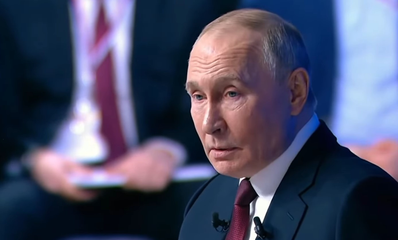Путін прагне мати формальне 