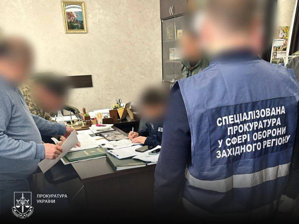На Хмельниччині проректора військової академії судитимуть за залучення підлеглих до будівництва його будинку