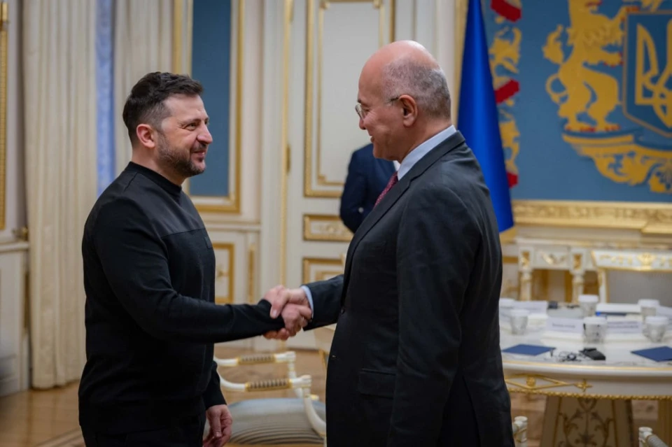 Президент України Володимир Зеленський разом із Верховним комісаром ООН у справах біженців Бархамом Саліхом