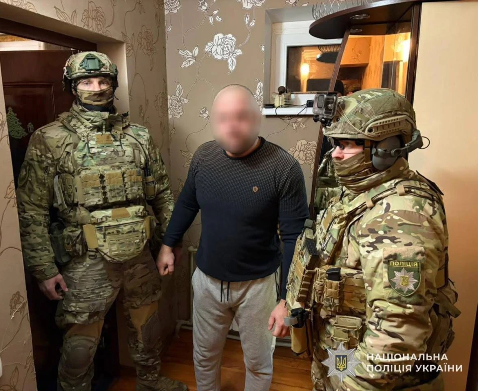 На Львівщині викрили зброяра, який на замовлення "вдосконалював" патрони й пересилав поштою