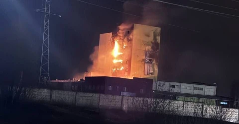 пожежа у головній будівлі підприємства "Оптиковолоконные Системы" у місті Саранськ