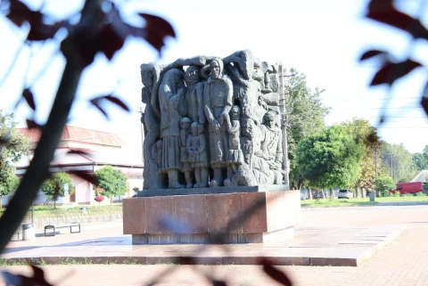 Меморіал пам’яті жертв Корюківської трагедії в місті Корюківка