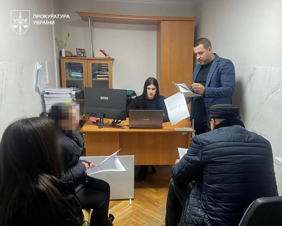 На Прикарпатті розслідують смерть немовляти — 18-річній матері повідомили про підозру