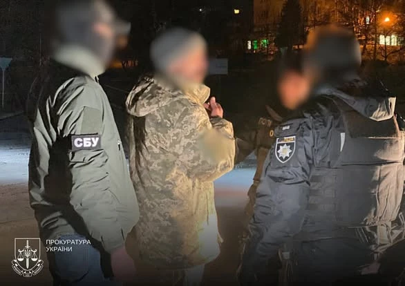 Передавав координати ЗСУ та підпалив авто: на Хмельниччині військового засудили на 15 років за державну зраду