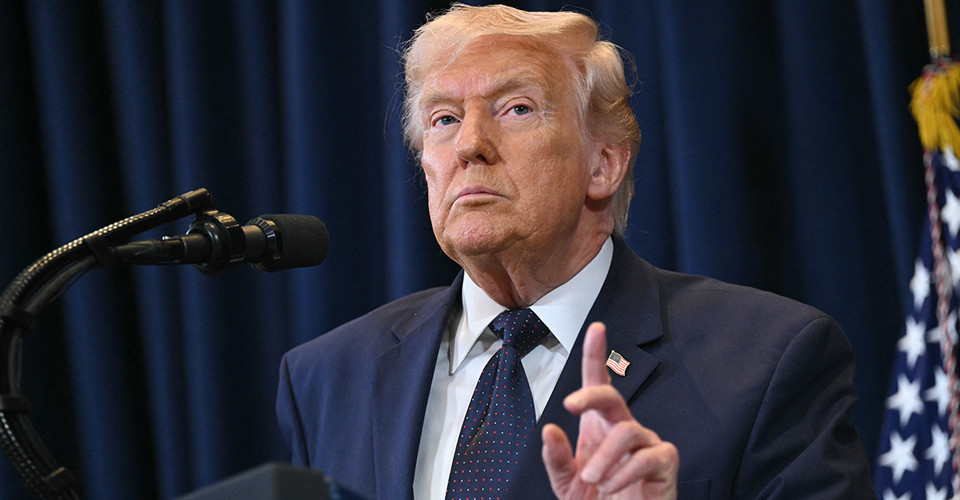 США та Іран обмінялися ударами, втім Трамп заявив, що перемир’я залишається в силі