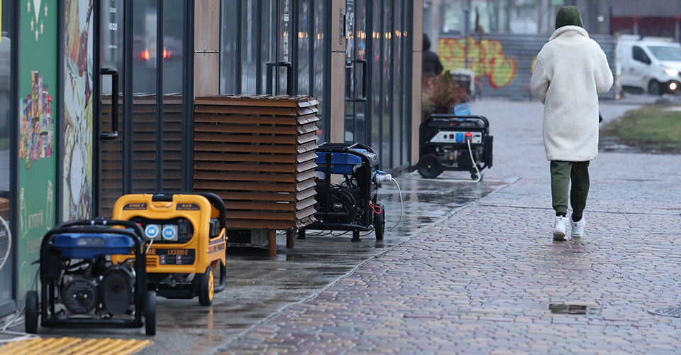 До наступної зими киянам слід підшукати житло за містом, - ексміністр енергетики Плачков