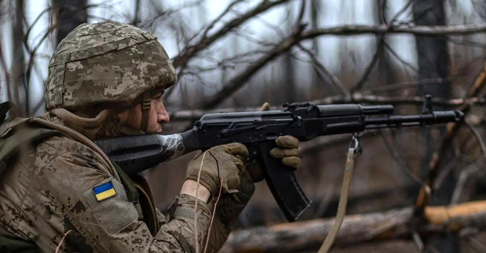 Минулої доби росіяни втратили 960 військових, 76 артсистем та п'ять бронемашин