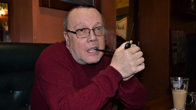Володимир Комаров