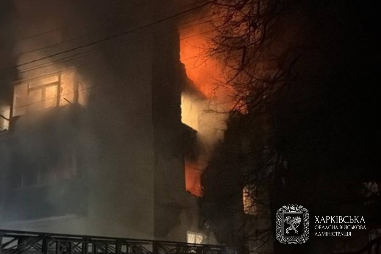 Росія атакувала Харків ударними БПЛА: зафіксовано влучання у житловий будинок, є постраждалі
