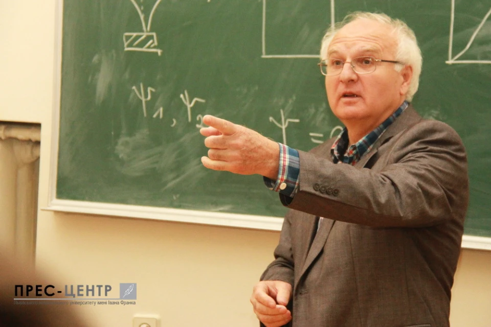 Іван Вакарчук