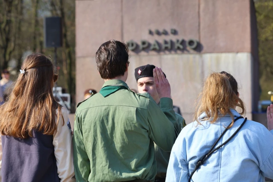 На фото: пластуни складають присягу біля пам'ятника Іванові Франку у Львові на святкуванні 114-річчя організації, 4 квітня 2026 року