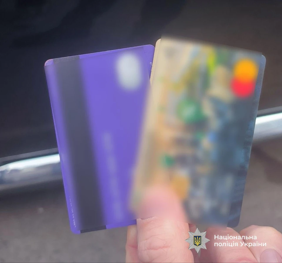 На Прикарпатті чоловік ошукав матір загиблого військовослужбовця й привласнив 220 тис. грн виплат