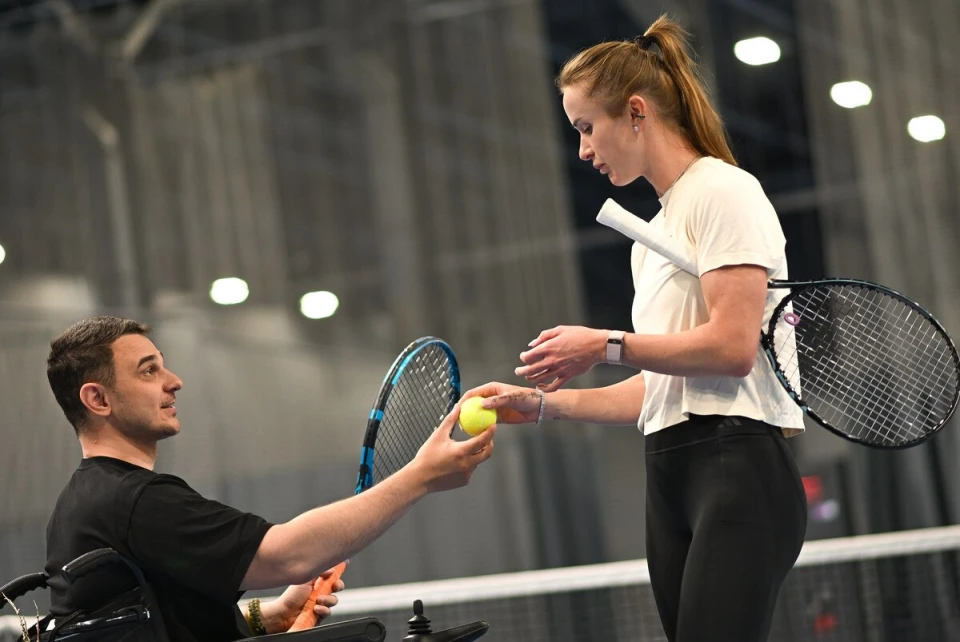 Еліна Світоліна провела відкрите тренування з ветеранами