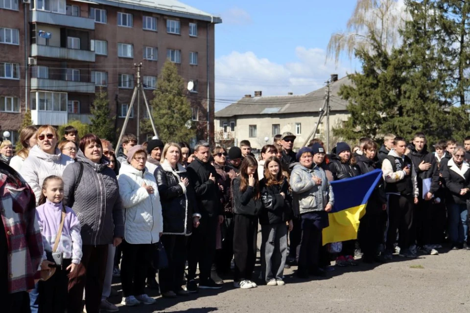 Рава-Руська громада зустріла свого звільненого з полону захисника Андрія Голаєвича