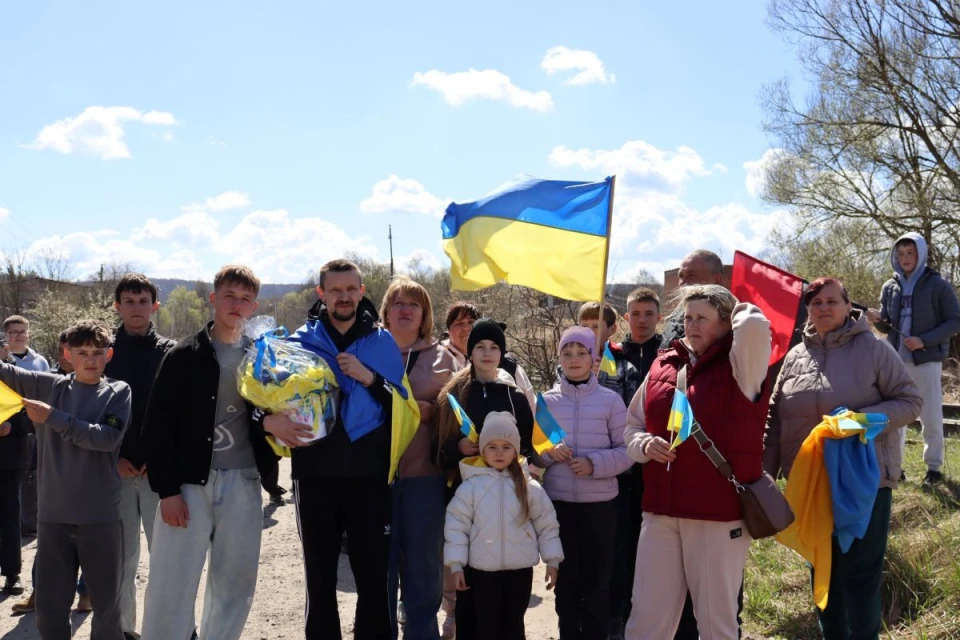 Рава-Руська громада зустріла свого звільненого з полону захисника Андрія Голаєвича