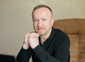 Сергій Наумов