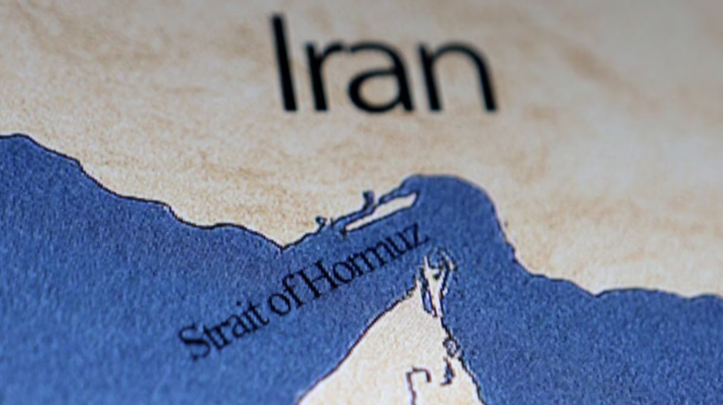 Закриття Ормузької протоки Іран використовує як ефективний важіль на переговорах, - Семиволос