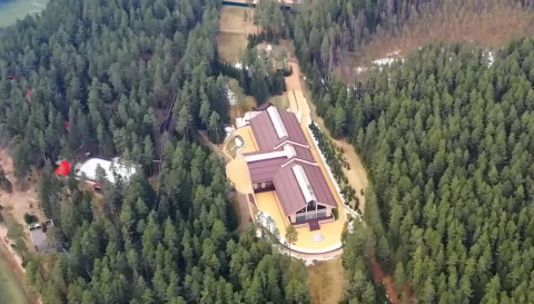 Головна будівля резиденції Путіна на Валдаї