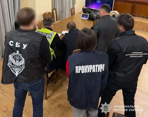на Львівщині судитимуть митника