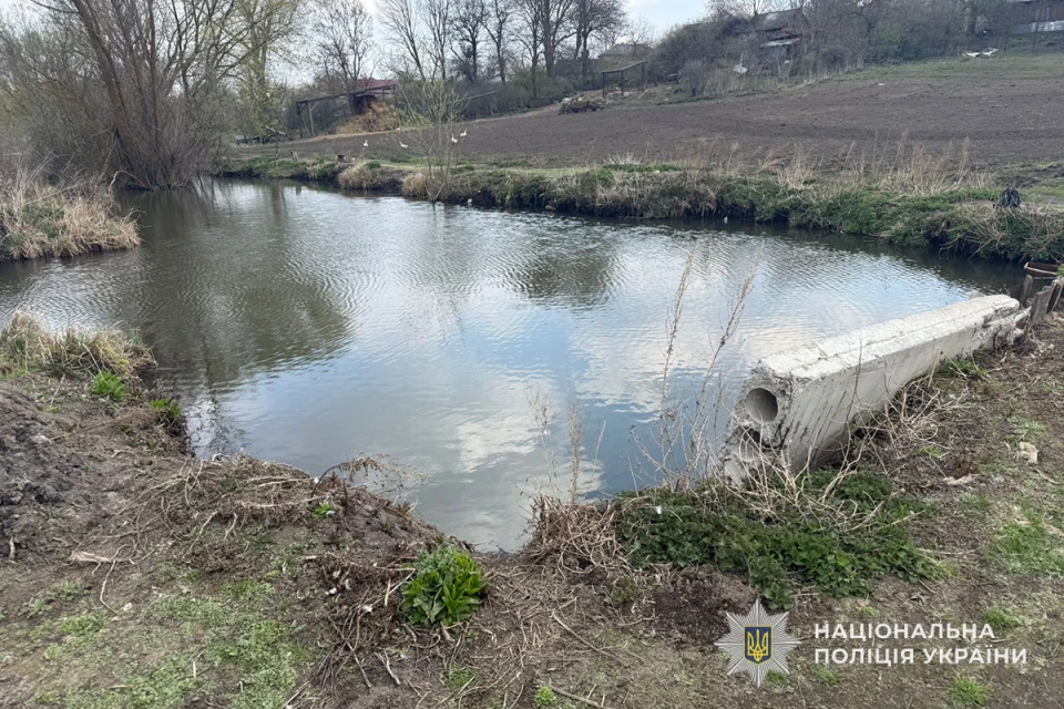 У водоймі на Тернопільщині втопився 4-річний хлопчик