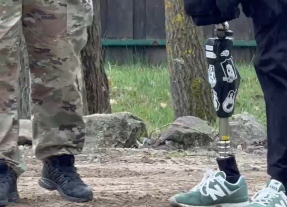 Ветерани Третього армійського корпусу допомогли прибрати узбережжя Дніпра на столичній Оболоні