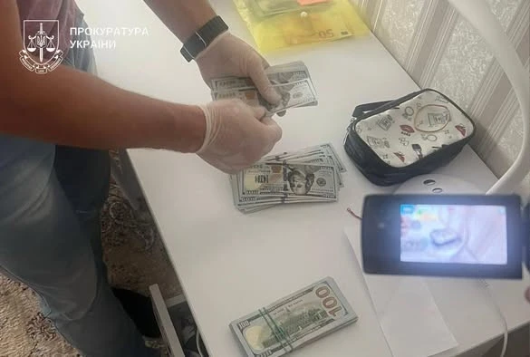 На Прикарпатті перед судом постануть 13 рекетирів