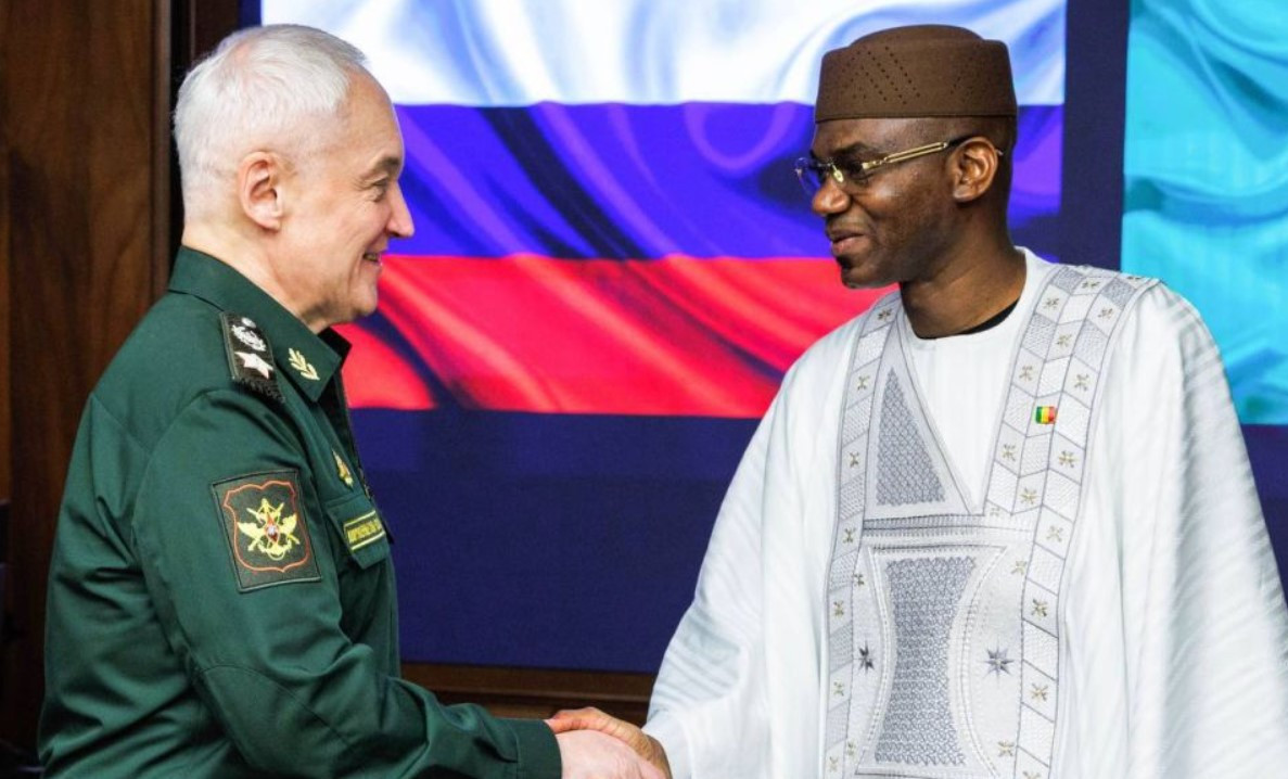 У Малі проросійську хунту одночасно атакують туареги та ісламісти: вбито міністра оборони Садіо Камару, найманці з 