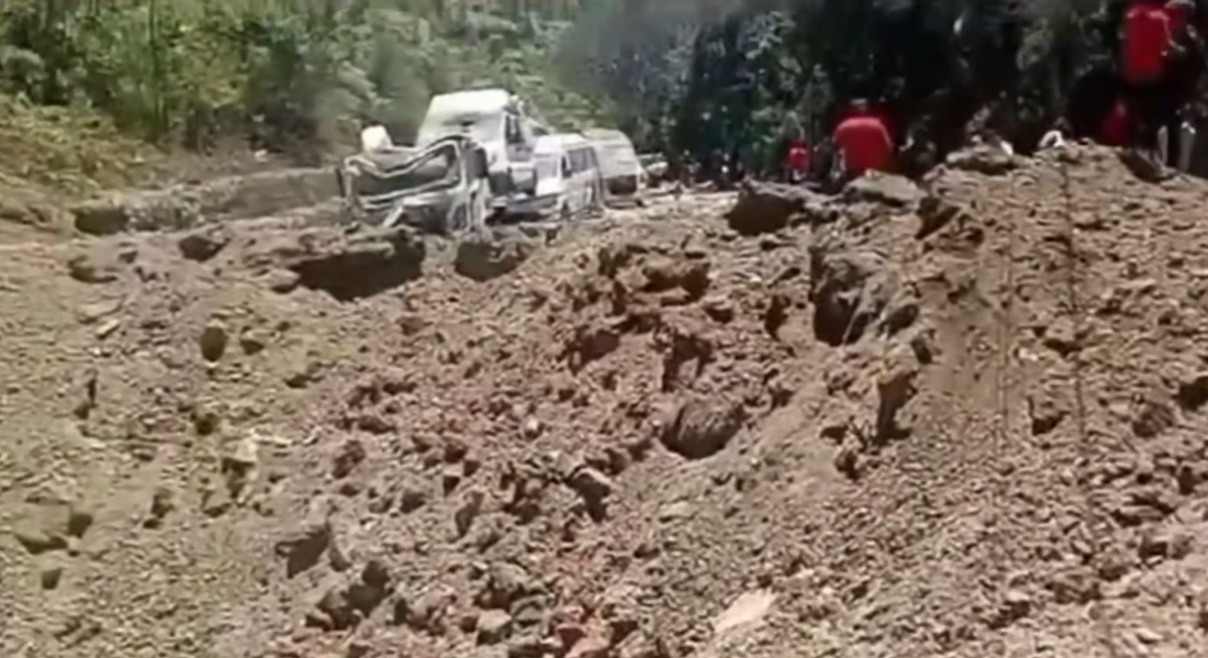 У Колумбії підірвали пасажирський автобус, що рухався Панамериканським шосе: влада звинуватила рештки бойовиків-комуністів з FARC