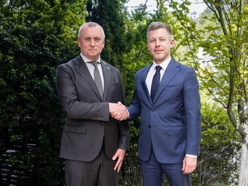 Мер Берегового на Закарпатті зустрівся з майбутнім прем'єром Угорщини Петером Мадяром