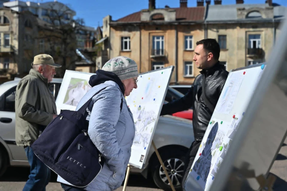 Львів площа Святослава