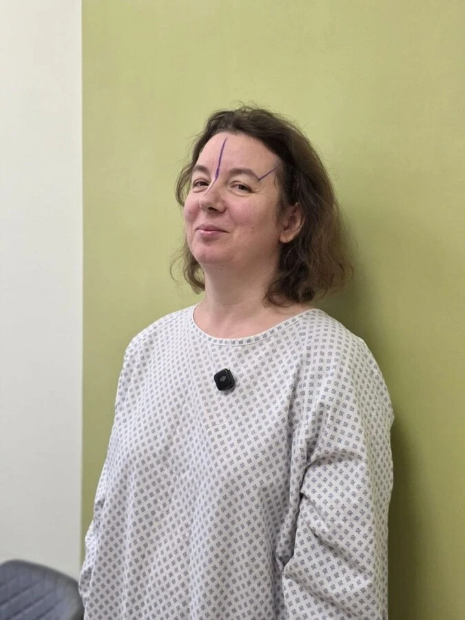 На фото: Яна Король перед операцією у Другому медичному об'єднанні Львова