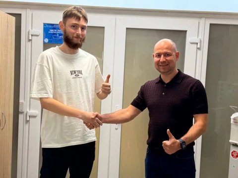 Максим Колос та Роман Домашич, керівник відділення кардіохірургії та трансплантації серця