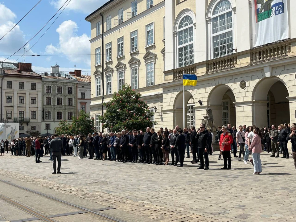 загальноміська церемонія прощання з народним депутатом Степаном Кубівим