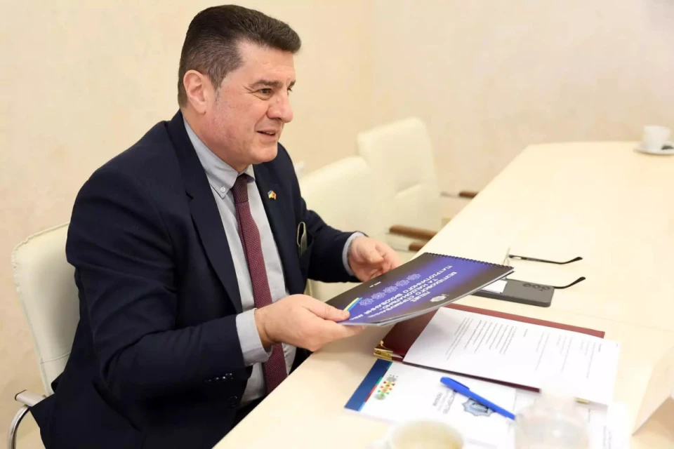РФ пошкодила київський ЖК, де проживає посол Албанії | Еспресо