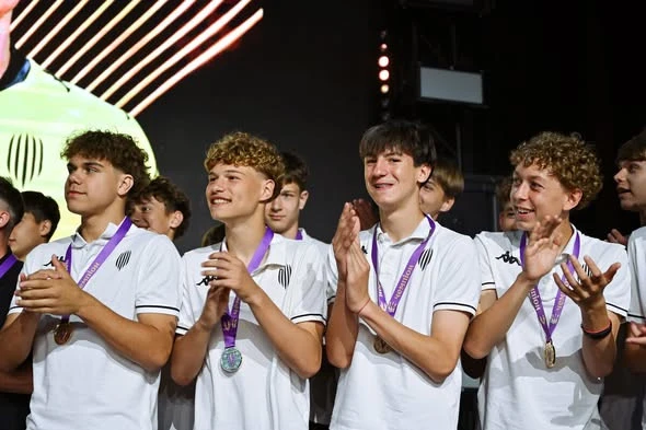 команди U-14, U-15 та U-16 "Руху" — чемпіони України