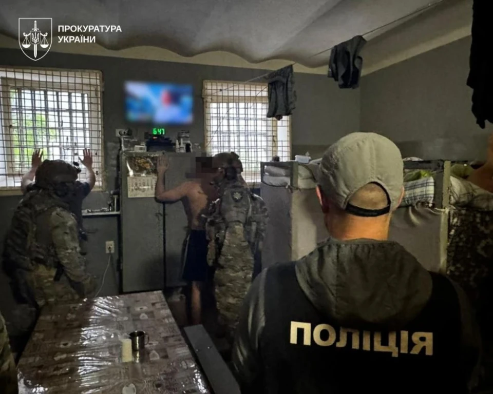 Обшуки ув'язнених, які побирали співкамерників