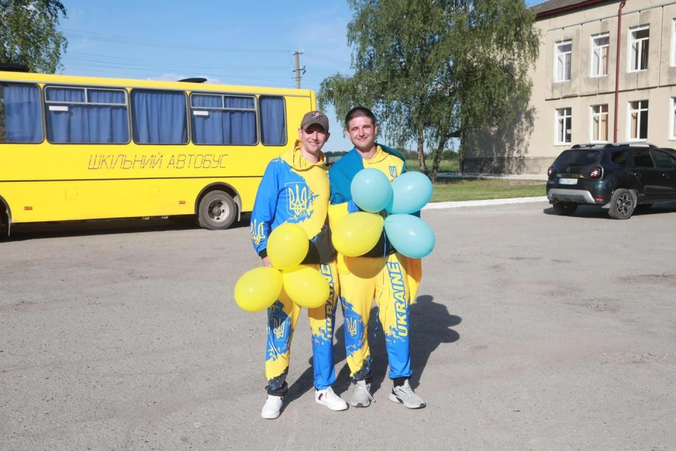 У селі Настасів на Тернопільщині зустріли двох братів, які повернулися з російського полону