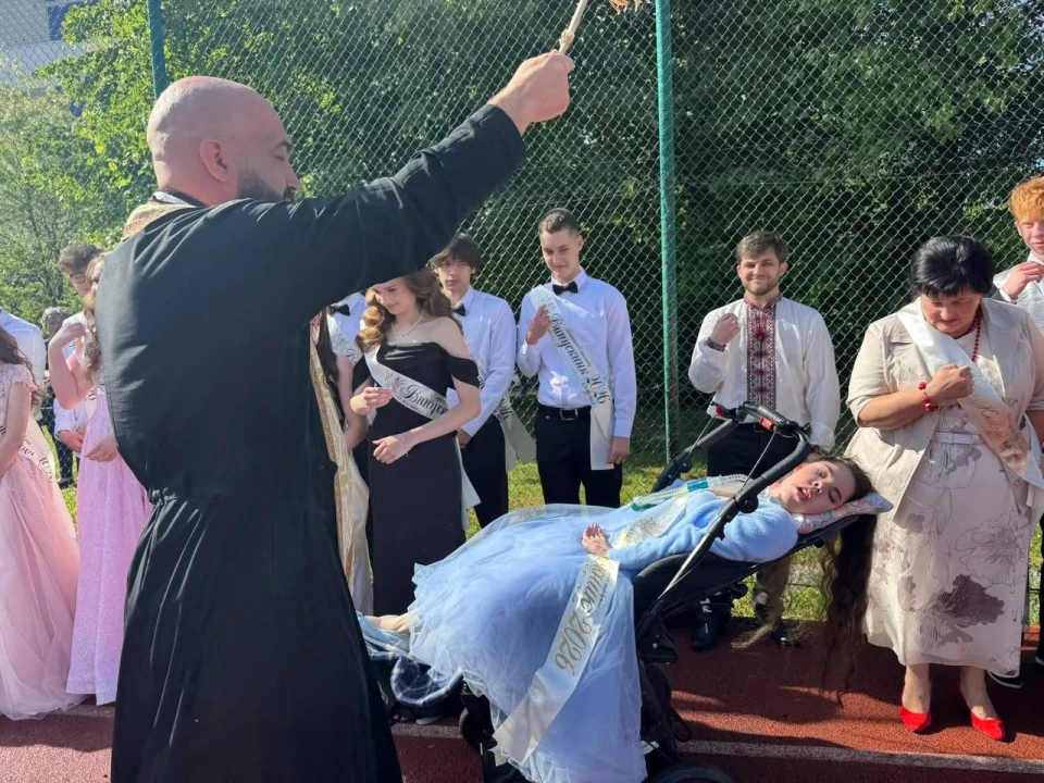 випускниця Софійка з СМА