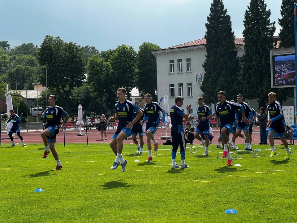 Збірна України з футболу