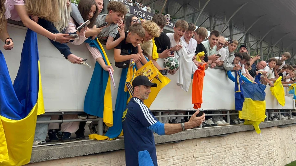 Збірна України з футболу