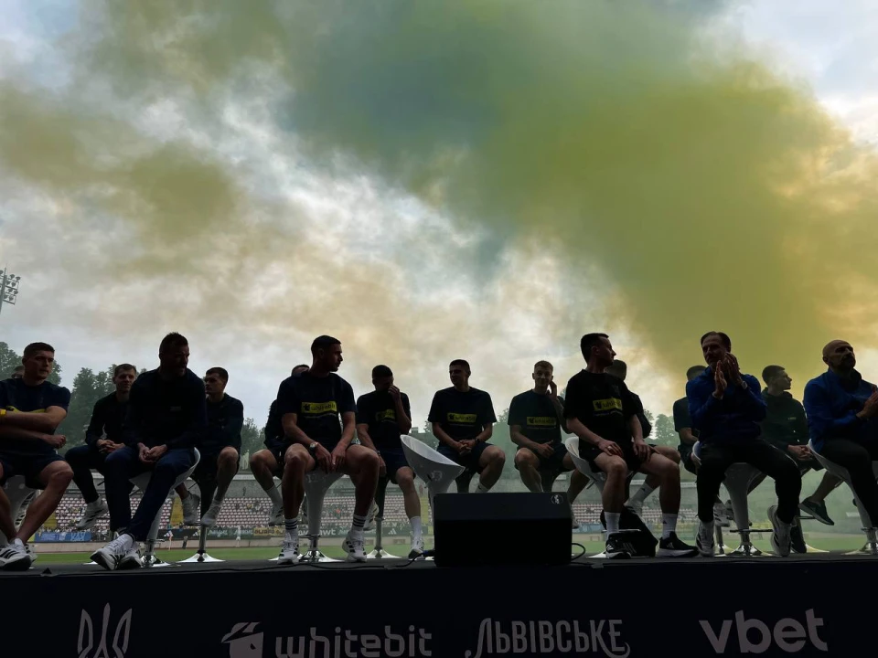 Збірна України з футболу