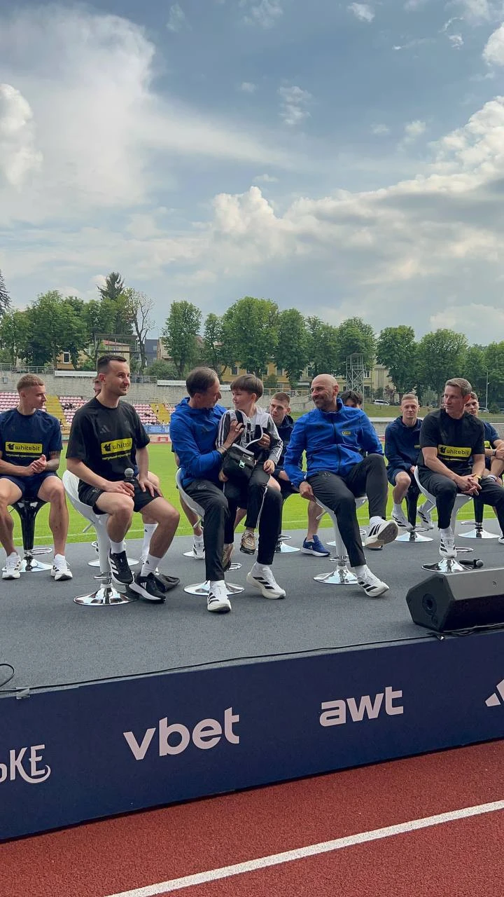 Збірна України з футболу