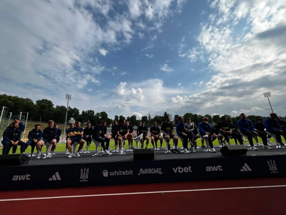 Збірна України з футболу