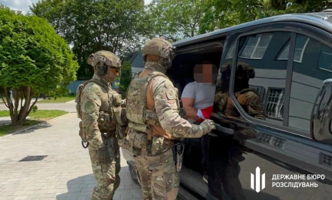 Посадовцям ТЦК на Закарпатті повідомлено про підозру за незаконне утримання та катування людей