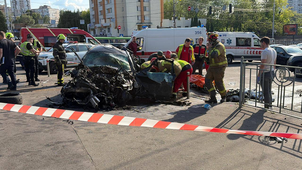 Водій Mercedes, який скоїв смертельну ДТП в Києві, мав 39 порушень ПДР, більшість — за перевищення швидкості