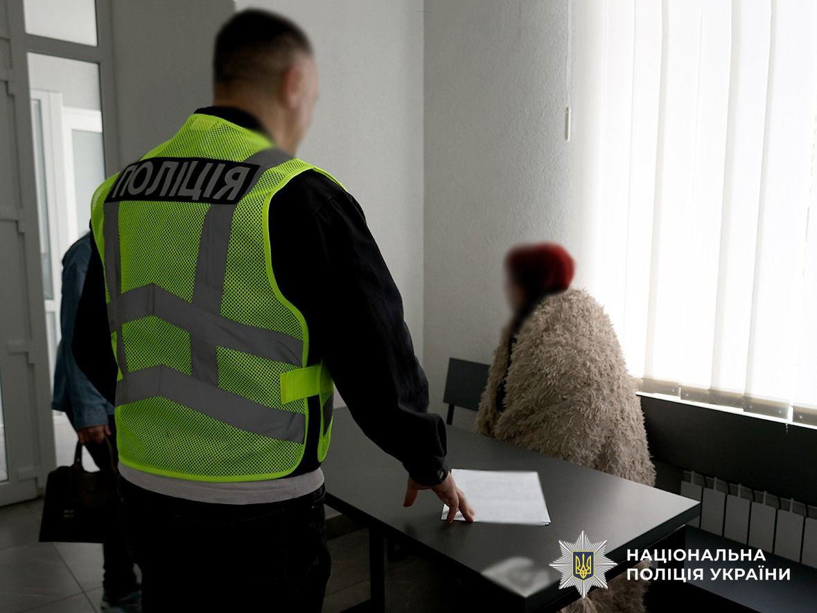 На Житомирщині затримали неповнолітню дівчину, яку підозрюють у вбивстві військового на замовлення РФ