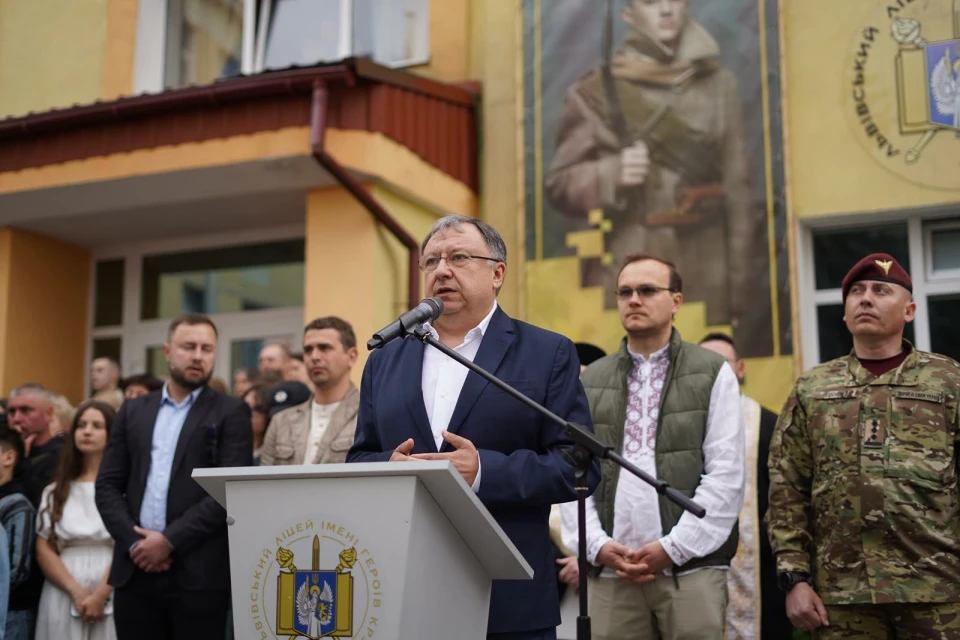 випуск курсантів у ліцеї ім. Героїв Крут